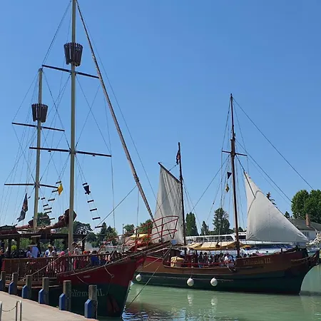 In - Balaton 19943 * Siofok